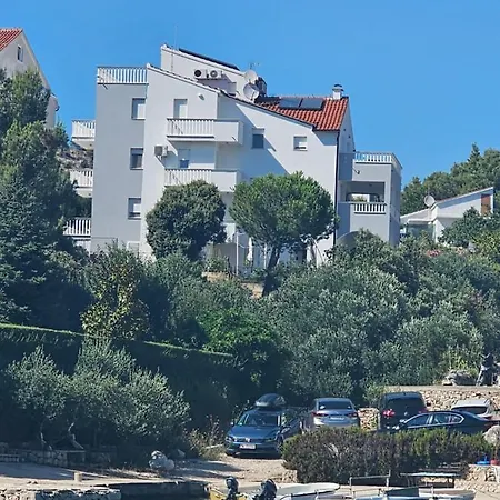 Ani Apartment *